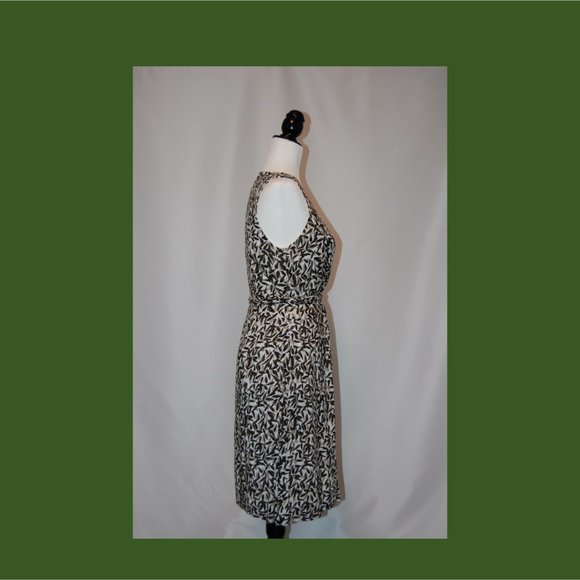 JACOB sleeveless dress, Size 8, White with khaki, beige and brown leaf pattern - Picture 4 of 4
